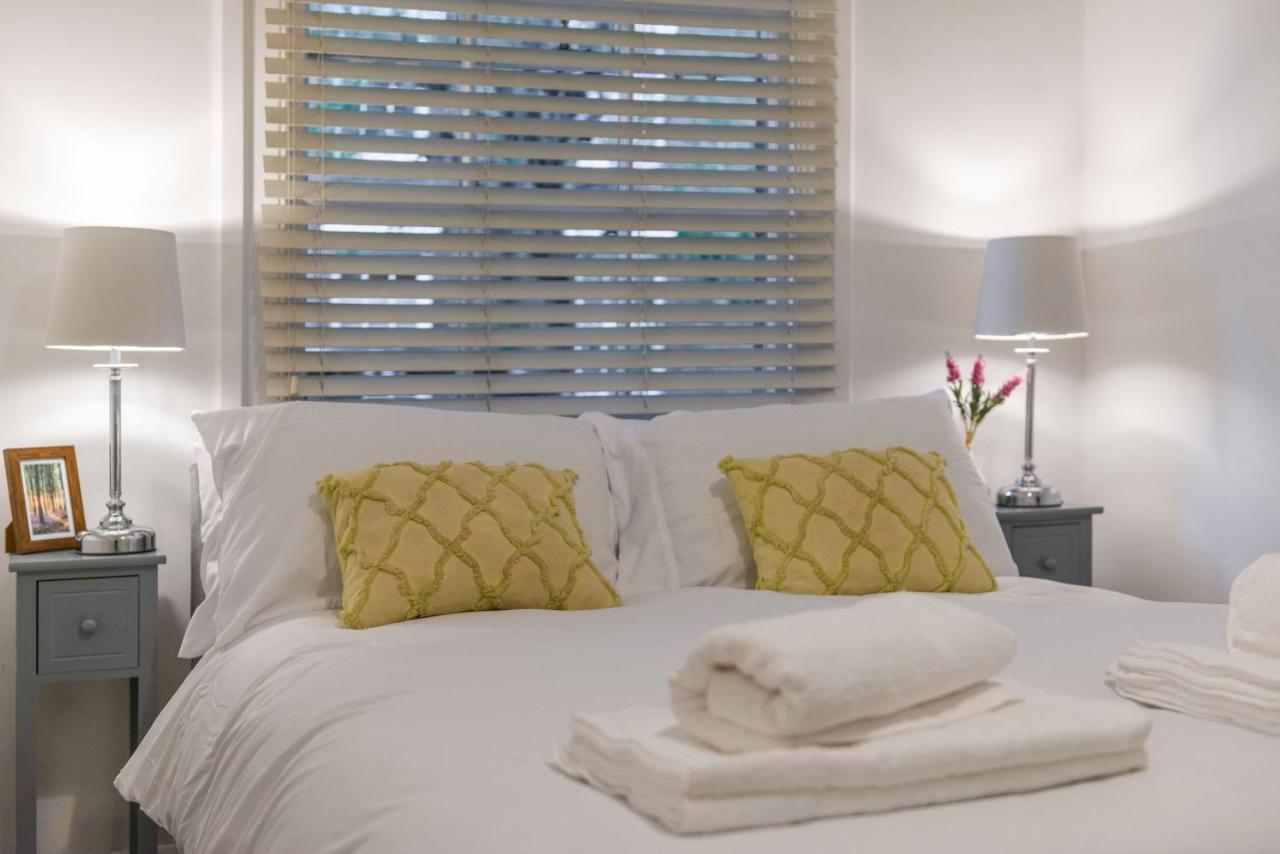 Three-Bedroom Bliss In London Town 外观 照片